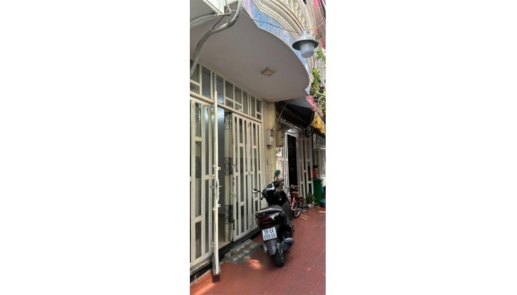 CHÍNH CHỦ CẦN BÁN NHANH Nhà vị tri đẹp tại quận Phú Nhuận, TPHCM