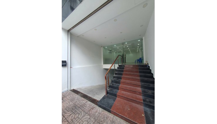 Cho thuê sàn văn phòng 45m² tại tòa nhà cao cấp, đầy đủ tiện ích - Giá chỉ 7,5tr
