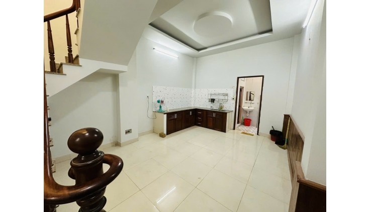 Chính chủ cần cho thuê Nhà mặt tiền 64m2, đường Lã Xuân Oai, P. Long Trường, TP. Thủ Đức