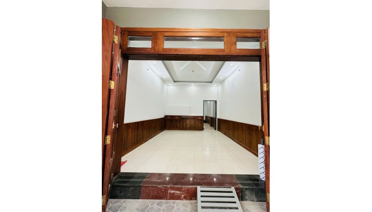 Chính chủ cần cho thuê Nhà mặt tiền 64m2, đường Lã Xuân Oai, P. Long Trường, TP. Thủ Đức