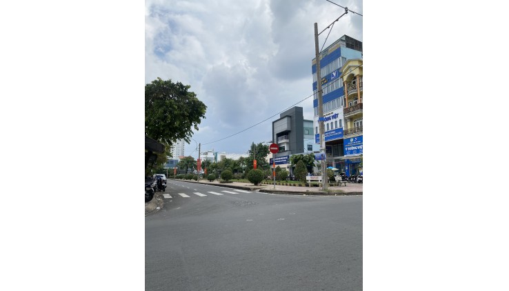 SIÊU PHẨM MẶT TIỀN HIỀN VƯƠNG–XE HƠI NGỦ TRONG NHÀ-64M2 – CHỈ 6,2 TỶ