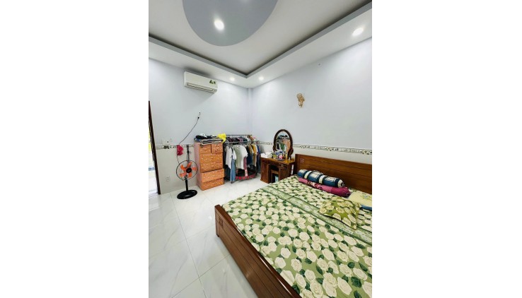 Bán nhà 2 MT Hẻm Trần Thái Tông - Nguyễn Sỹ Sách, 4x19m, 2 Tầng - 4PN, giảm 7.8 tỷ.