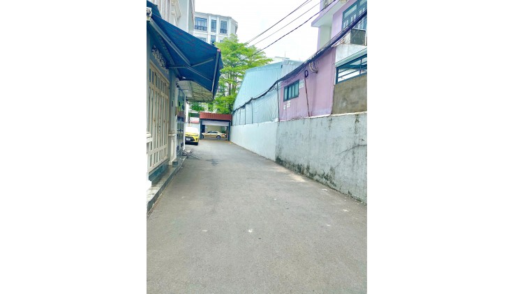 NHÀ PHỐ QUẬN 7 – KHU DÂN TRÍ CAO - ĐƯỜNG NHỰA XE TẢI - NGANG 4.9M - CHỈ NHỈNH 9T