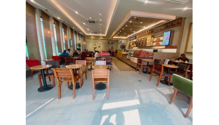 Bán nhà Mặt tiền Nguyễn Xí - gần Vincom Nguyễn Xí, 5.7x21m, C4, HĐT 90tr, giá 25.9 tỷ