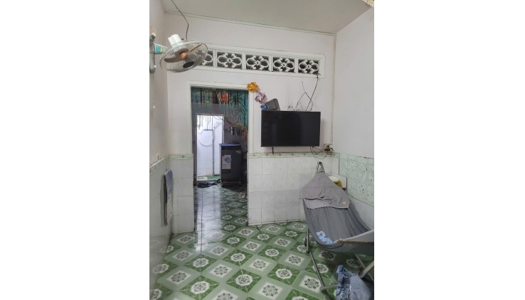 Bán nhà 1 trệt + lửng , đường số 10 Linh Đông Thủ Đức. Gía 2ty4 bl