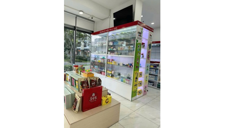 CHÍNH CHỦ SANG GẤP TẤT CẢ NỘI THẤT NHÀ THUỐC