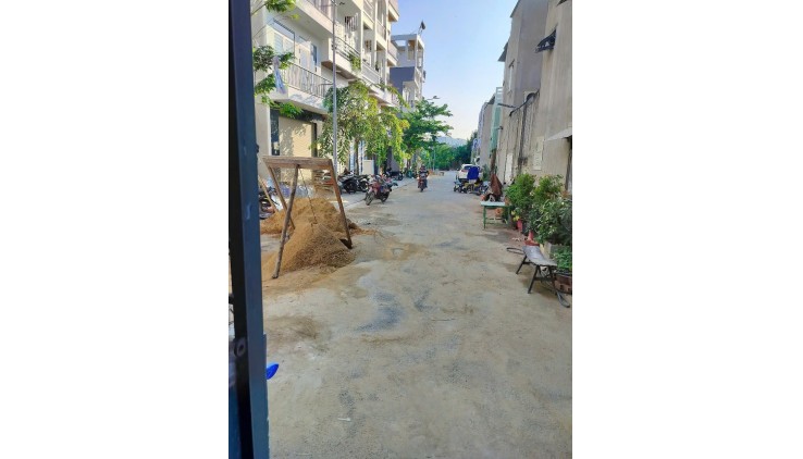 CHÍNH CHỦ CẦN BÁN NHANH căn nhà trí đẹp giá đầu tư tại quận 12, TPHCM