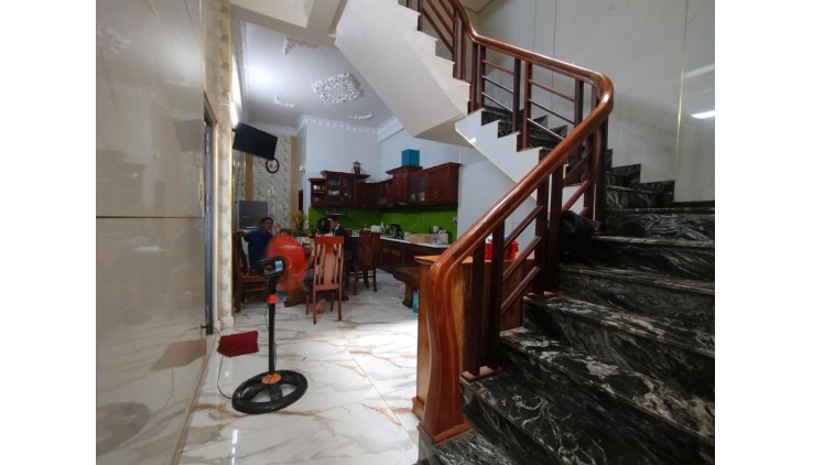 NGANG 12M - XE HƠI ĐỔ CỬA - VỪA CÓ NHÀ Ở VÀ KINH DOANH XƯỞNG, PHÚ CHÂU, TAM BÌNH, 248.2M2, 12 TỶ