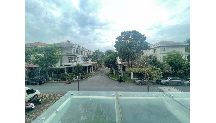 PHÚ MỸ HƯNG mở bán SHOPHOUSE 1 trệt + 1 lầu Giá: 17,6 tỷ ( 118 triệu / m2 ) Giá Tốt nhất khi mua TT Chủ Đầu Tư