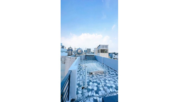 SÁT MẶT TIỀN KHÁNH HỘI Q4 
NGANG 3.3 NỞ 4.4 DÀI 11 M 
CÓ 5 TỶ