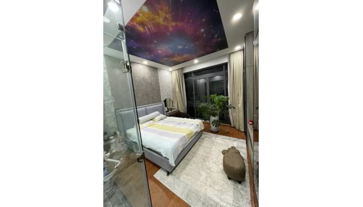 NHÀ KHU ĐƯỜNG SỐ PHƯỜNG 4 QUẬN 4
NGANG TO - GIÁ CHỈ 2.x TỎI