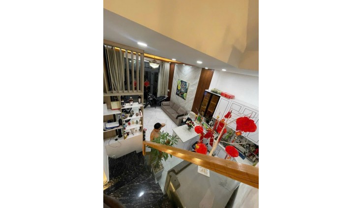 NHÀ KHU ĐƯỜNG SỐ PHƯỜNG 4 QUẬN 4
NGANG TO - GIÁ CHỈ 2.x TỎI
