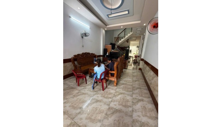NHÀ HẺM KINH DOANH 10M NGAY CHỢ ĐÔNG QUANG NGUYỄN ẢNH THỦ - 4x22m - 4 TẦNG - GIÁ NHỈNH 5 TỶ TL