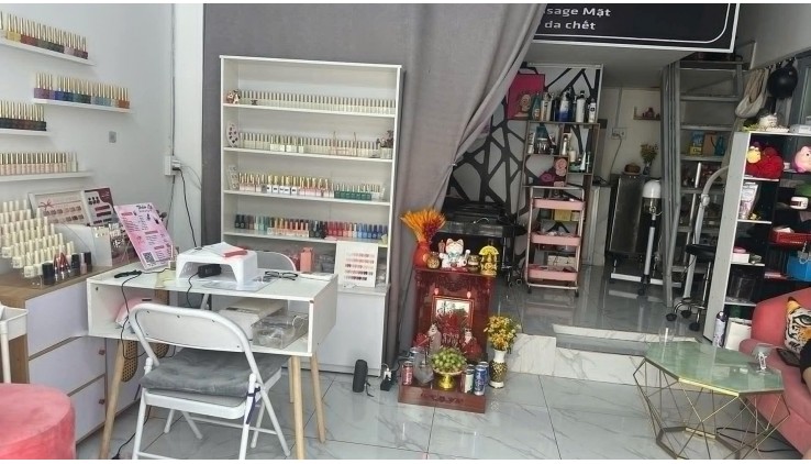 CHÍNH CHỦ CẦN SANG GẤP TIỆM NAIL , GỘI ĐẦU Địa chỉ: 254/81 Âu cơ Phường 9 Tân Bình TPHCM