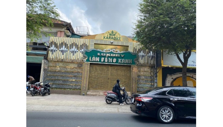 Cho thuê nguyên căn 14 Bà Huyện Thanh Quan, P6, Q3_Giá 230 Triệu