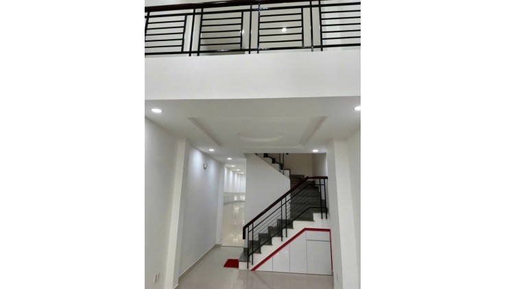 NHÀ LÝ TUỆ - TÂN PHÚ  - 4 TẦNG  - ĐÚC BTCT - HẺM Ô TÔ