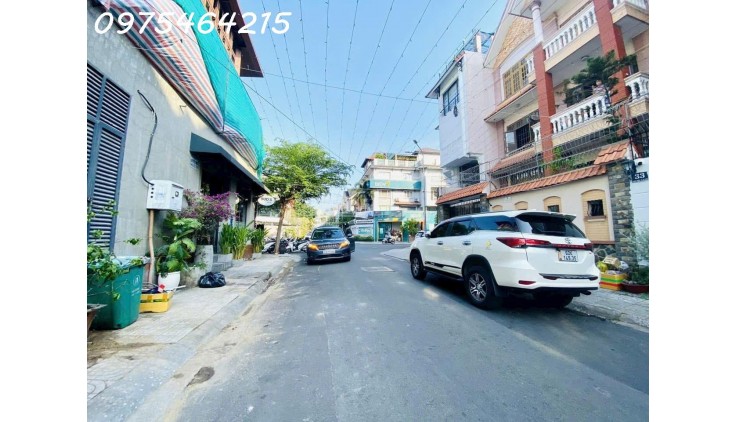 BÁN BIỆT THỰ HOA ĐÀO MĂT TIỀN KHU PHÂN LÔ PHÚ NHUẬN
