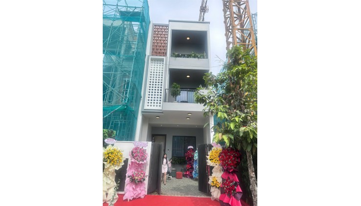 Nhà đẹp- giá tốt Cần Bán Nhanh nhà phố khu dân cư The Meadow, xã Vĩnh Lộc B, huyện Bình Chánh