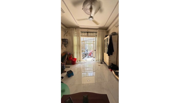 QUẬN 7 - MẶT TIỀN HẺM - XE HƠI ĐỖ CỬA - 44M - KHÔNG QUY HOẠCH -   GẦN KHU ẨM THỰC - 5.2 TỶ