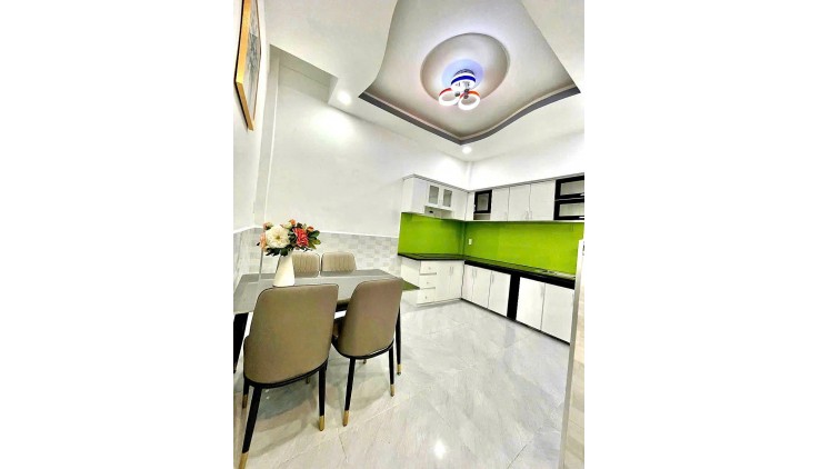 Nhà đẹp ngay Phạm Văn Chiêu, Gò Vấp, ngang bề thế (4x10) chỉ 4.x TỶ