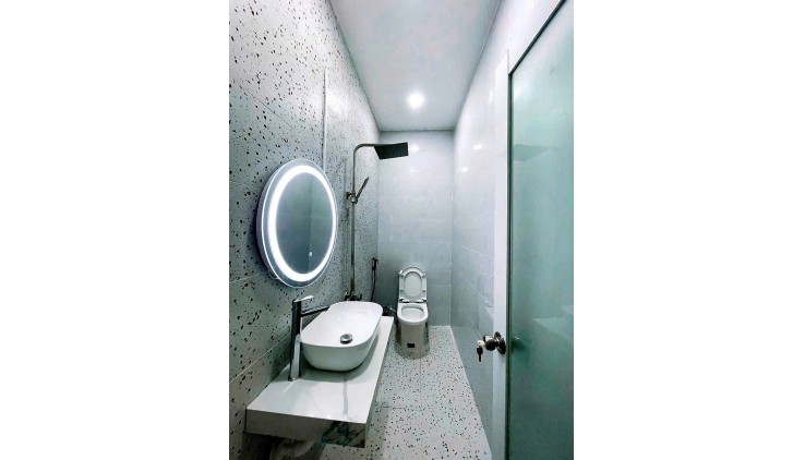 Nhà đẹp ngay Phạm Văn Chiêu, Gò Vấp, ngang bề thế (4x10) chỉ 4.x TỶ