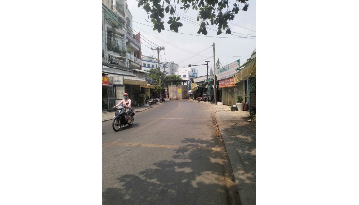 NHÀ MẶT TIỀN KINH DOANH SẦM UẤT ĐHT 11 QUẬN 12, 82M2 NHỈNH 8 TỶ TL