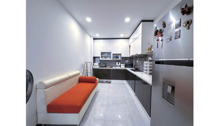 BÁN NHÀ hẻm ô tô, 50M2, NGÕ THẠCH THỊ THANH, QUẬN 1 - GIÁ 9.2 TỶ - SỔ ĐỎ CHÍNH CHỦ