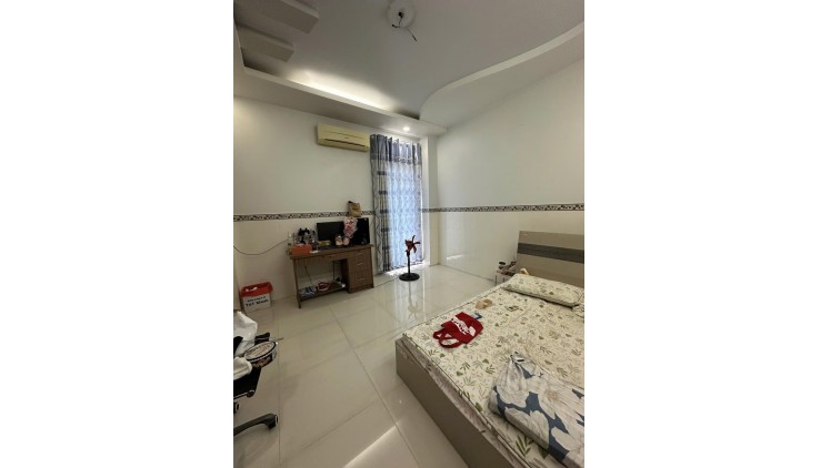 Bán Nhà 2Tầng - 77m2- HXH4m - Nguyễn Văn Lượng Gò Vấp giá Tốt 5.9Tỷ.