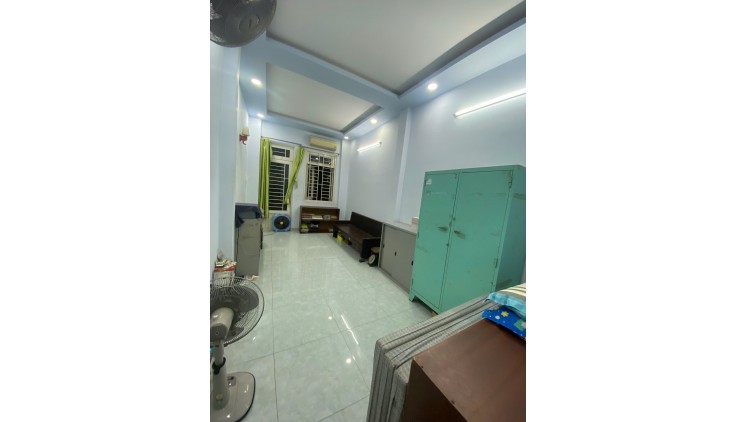 Siêu phẩm 5 tầng hẻm 10m thông Phường 8 Quận 11 chào chỉ 6 tỷ 990.