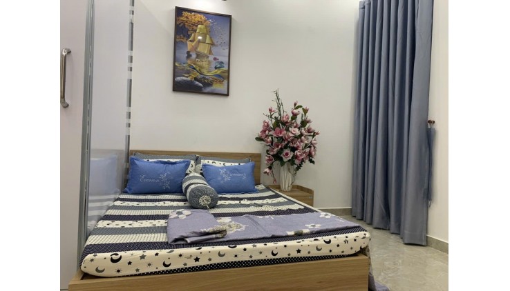 Nhà gỗ ngay Lê Văn Thọ, Gò Vấp, ngang bề thế (4x10) hơn 4 TỶ