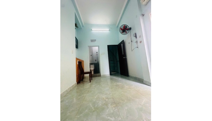 + Bán nhà 15m2-4 tầng-CMT8 P15Q10--2.95 tỷ
