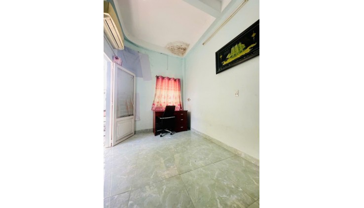+ Bán nhà 15m2-4 tầng-CMT8 P15Q10--2.95 tỷ