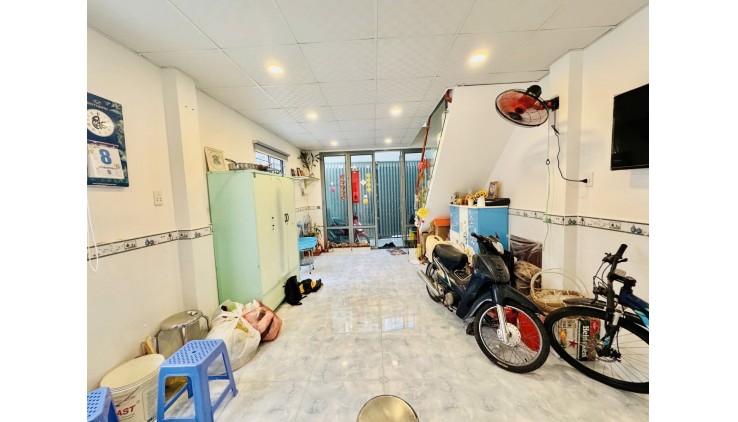 BÁN NHÀ 3 TẦNG, 50M2 cách Hoàng Sa 10m, NGÕ NGUYỄN VĂN NGUYỄN, QUẬN 1 - GIÁ 9.6 TỶ - SỔ ĐỎ