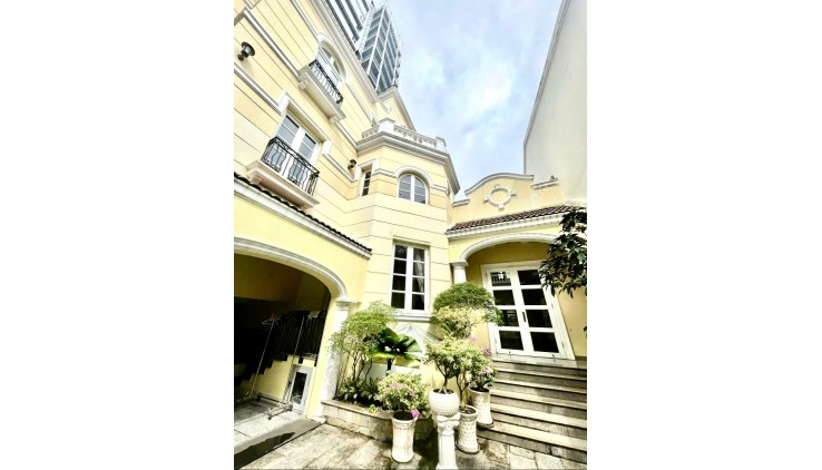 Cho thuê  nhà 16 Phùng Khắc Khoan, Quận 1- Diện tích: 12m x 24m. Giá 140 Triệu