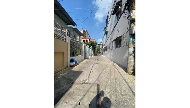 BÁN NHÀ HẺM XE HƠI - LŨY BÁN BÍCH, HÒA BÌNH, SÁT ĐẦM SEN-55m2-GIÁ 5 TỶ