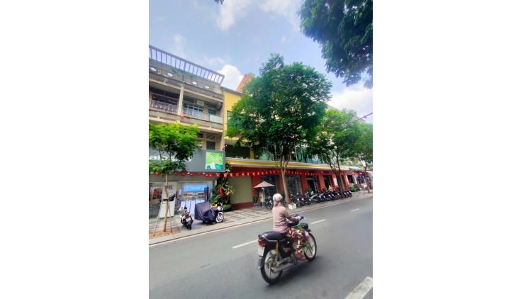 CHO THUÊ NHÀ MẶT PHỐ TRƯƠNG ĐỊNH - BẾN THÀNH - QUẬN 1 - GIÁ chỉ75TRIỆU/THÁNG