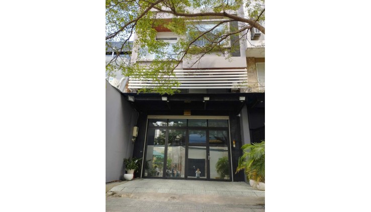 BÁN CĂN HỖ DICH VỤ 6 TẦNG SẴN DÒNG TIỀN 140 TRIỆU THÁNG, NGUYỄN HỮU CẢNH, BÌNH THẠNH, 138M2, GIÁ 42 TỶ