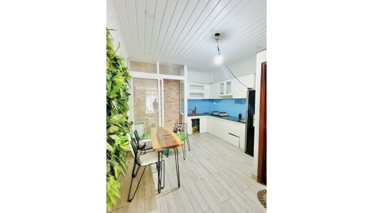 GẤP BÁN NHÀ, 4Tầng, HXH, khu VÍP City land NGUYỄN VĂN LƯỢNG chỉ 5.x Tỷ