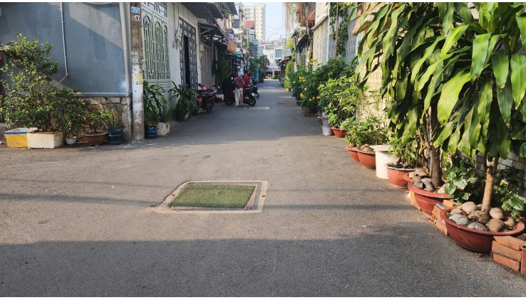 BÁN NHÀ CĂN GÓC 2 MẶT TIỀN – HẺM NGUYỄN THỊ BÚP, SÁT BÊN HIỆP THÀNH CITY