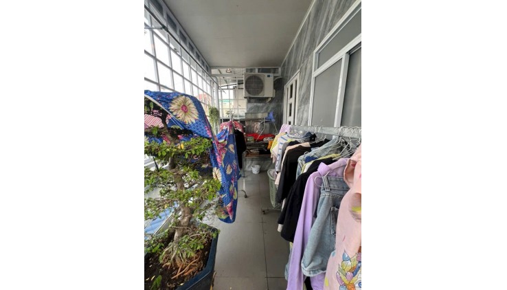 NGON BỔ RẺ - NGAY METRO Q12 - CĂN GÓC HXH CÁCH 20M