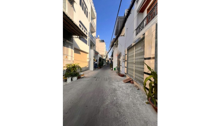 Đầu tư chốt Gấp Lê Trọng Tấn  Tân Phú giáp Tân Bình hẻm 5m 62m2, Nhỉnh 4tỷ
