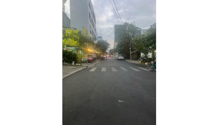 Biệt Thự Mặt Phố ,TPHCM,Q7,Tân Quy, Đường 77,18,2 tỷ ngang 6 × dài 24