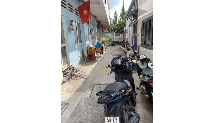 CHỦ GẤP BÁN, CHỈ 2.3 TỶ- [P5Q8], NHÀ 2 TẦNG ,DT 40M2 (4 X 10M) - HẺM PHẠM THẾ HIỂN.