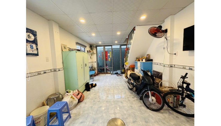 Nhà Bán Hẻm  Nguyễn Văn Nguyễn ,  50m2 , 3  tầng btct , hẻm 4m trước nhà chỉ 9 tỷ 550