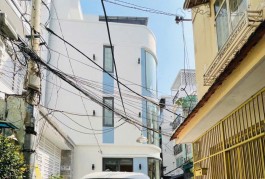 ***Chỉ 6.8Tỷ TL, Nhà Mới Đẹp 4Tầng HXH  Full Nội Thất Ngay Trần Bình Trọng-Cao Đạt Q5