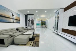 5x19m mặt tiền đường số P Tân Phú - khu chợ Tân Mỹ Q7 - 2 tầng đẹp - giá 10 tỷ