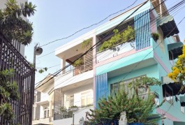 Siêu víp nhà 4 tầng đình phong phú.Tặng fun nội thất xin sò. có dòng tiền 21tr/th. giá 7.5 tỷ. tl.