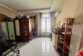 Bán nhà 100m², 3 tầng, 4PN, 4WC, Q.9, 15 tỷ, sổ đỏ
