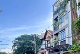 Cần tiền gấp nên bán gấp nhà 2 tầng cực đẹp tại Linh Xuân, Thủ Đức!