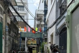 Nhà Hẻm Ôtô Đường Hồ Bá Kiện Phường 15 Quận 10.